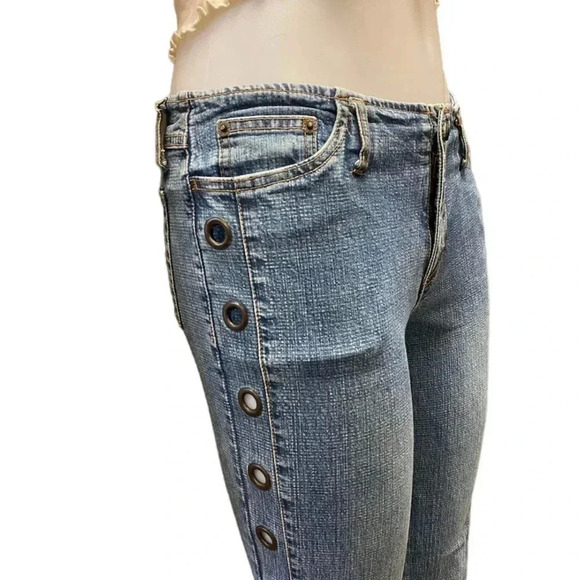 Garage Vintage Y2K Flare Bell Bottom Grommet  Detail Jeans Size 9 - Picture 4 of 15